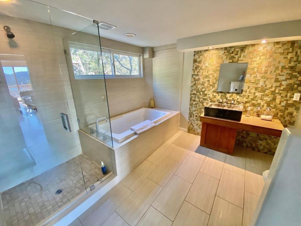 Modern 6 Bedroom Retreat, Stunning Lake Views, Close To Village! Lake Arrowhead Buitenkant foto